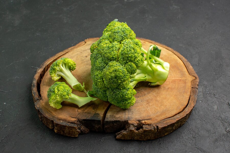 Fresh broccoli florets